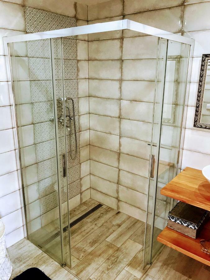 Apartman Pavlenka ฮุสโตเปเช ภายนอก รูปภาพ