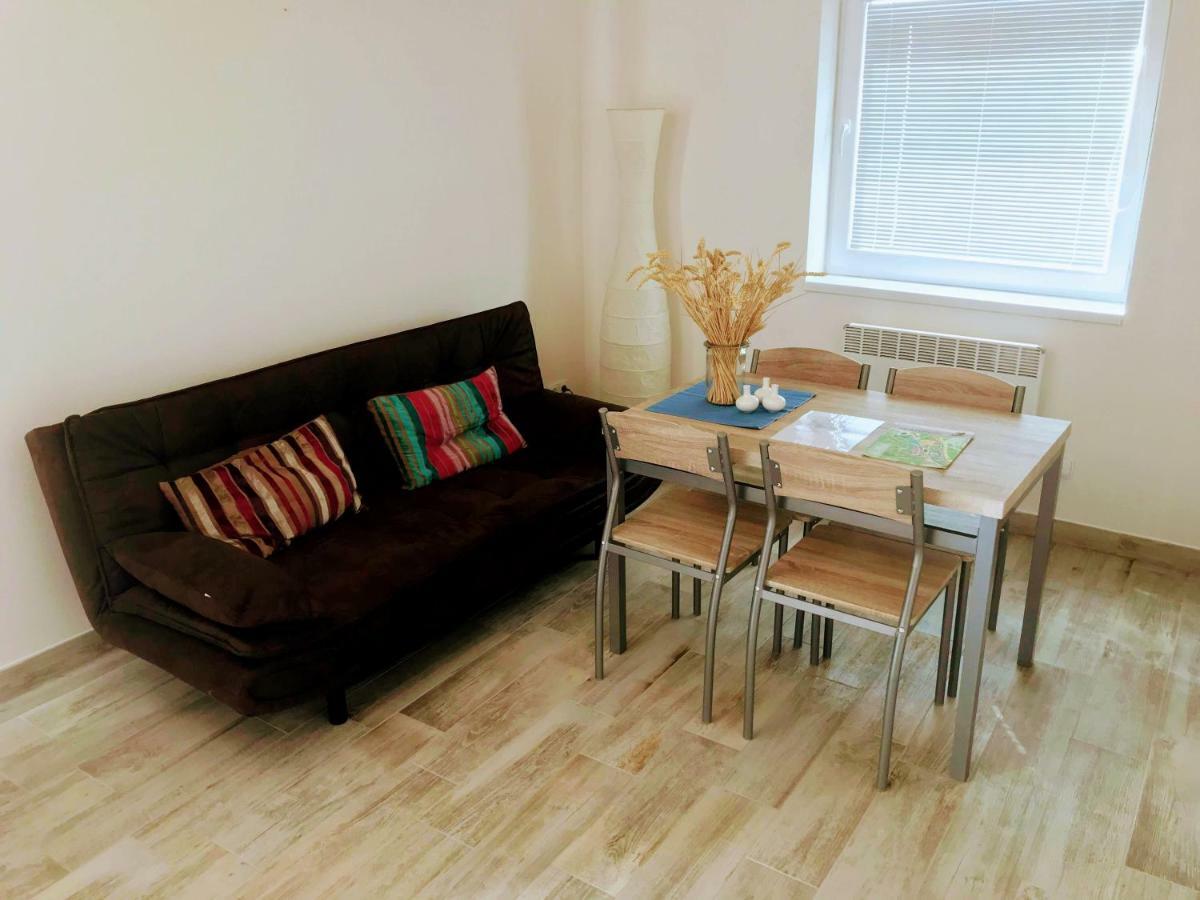 Apartman Pavlenka ฮุสโตเปเช ภายนอก รูปภาพ